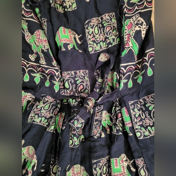 đź’•Elephant and camel print maxi dress - Picture 4 of 5